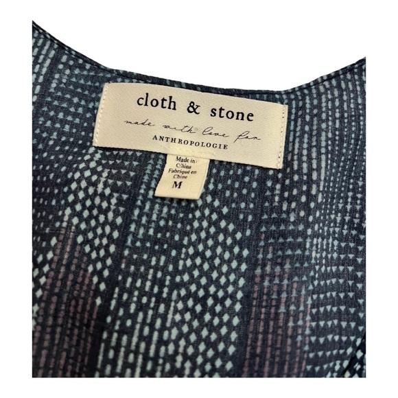Cloth and Stone Geometric Blouse Size Medium - Picture 4 of 9